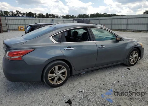 2014 Nissan Altima 2.5 из США, поврежденный, VIN 1N4AL3AP7EN333465